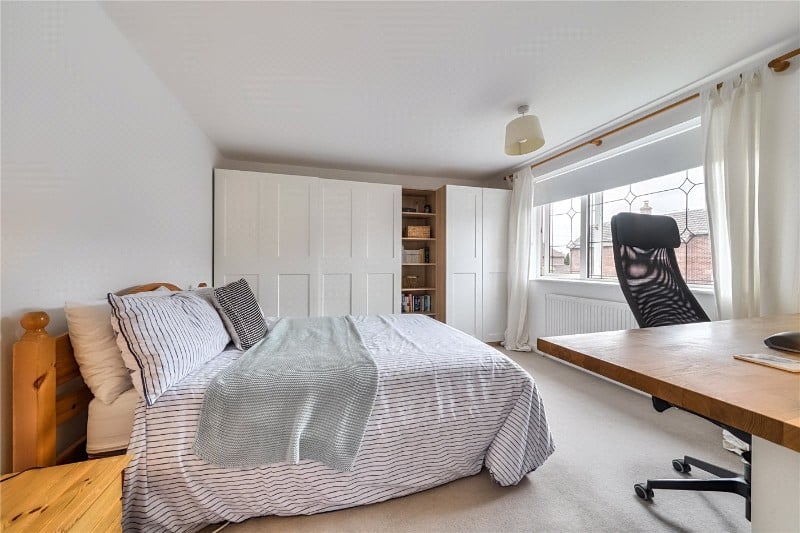 Kingsley Close, Shaw, Newbury, Berkshire, RG14