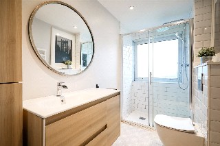 Balmain Close, London, W5