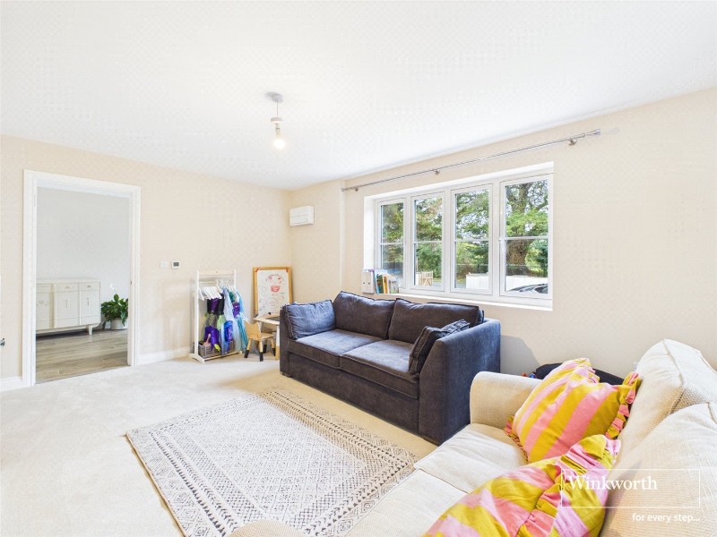 Sandford Lane, Hurst, Reading, Berkshire, RG10