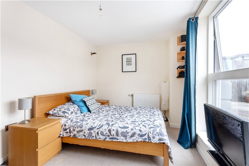 Singer Mews, London, SW4