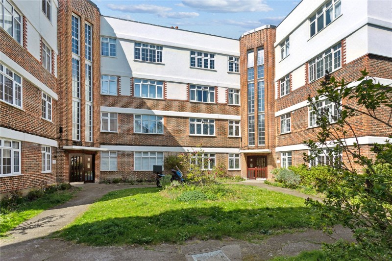 Moira Court, London, SW17