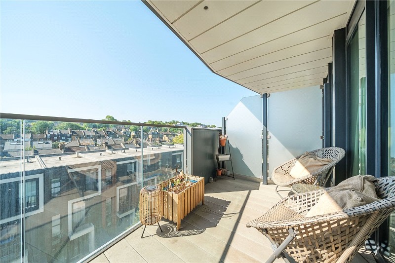 Hawthorne Crescent, London, SE10