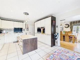 Kidmore End Road, Emmer Green, Reading, Berkshire, RG4