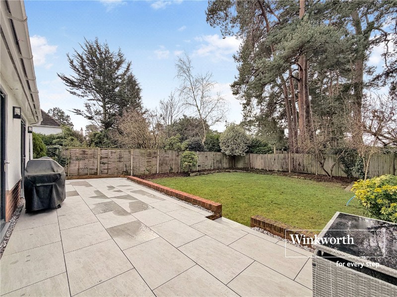 Braeside Road, West Moors, Ferndown, Dorset, BH22