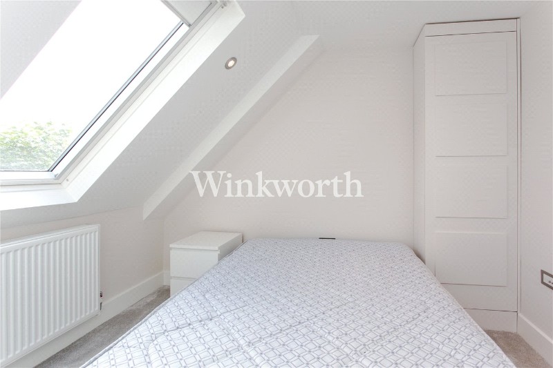 Woodstock Road, London, NW11