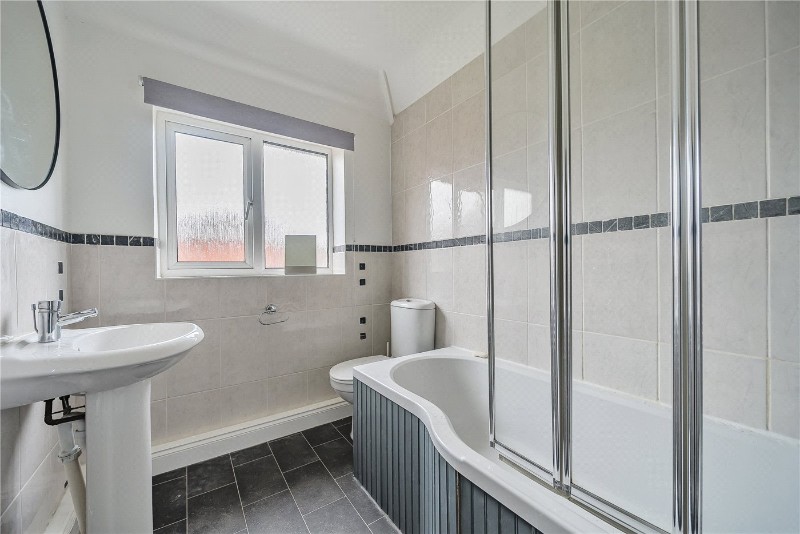 Lower Way, Thatcham, Berkshire, RG19