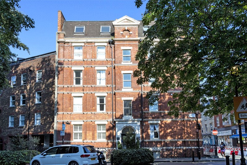 Carburton Street, London, W1W
