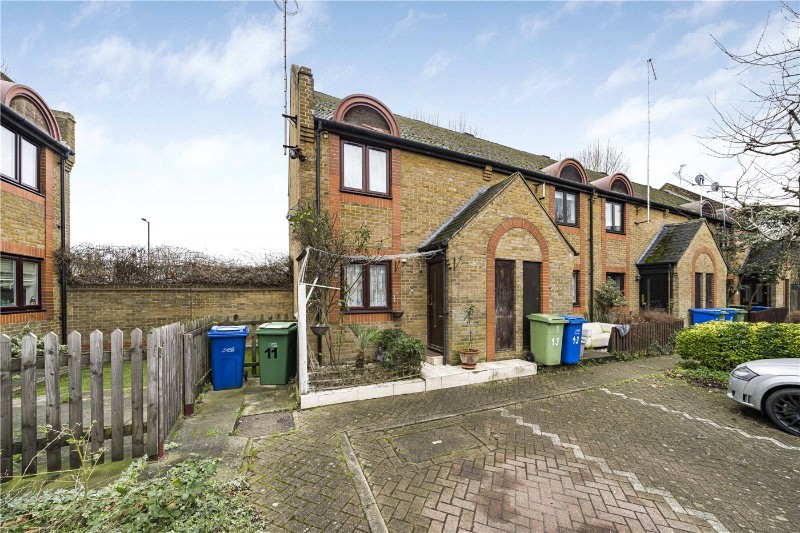 Isambard Place, London, SE16