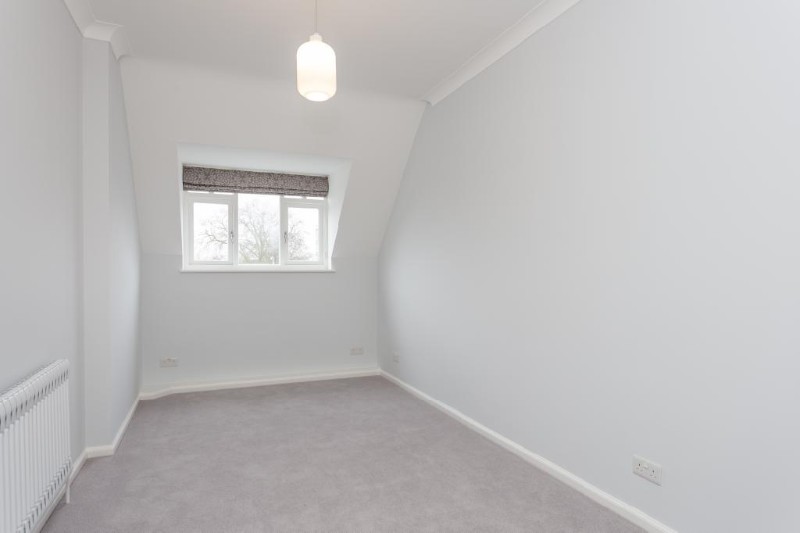 Kemble Hall, Keswick Road, London, SW15