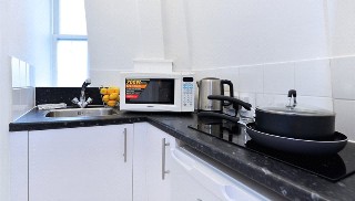 Hill Street, London, W1J