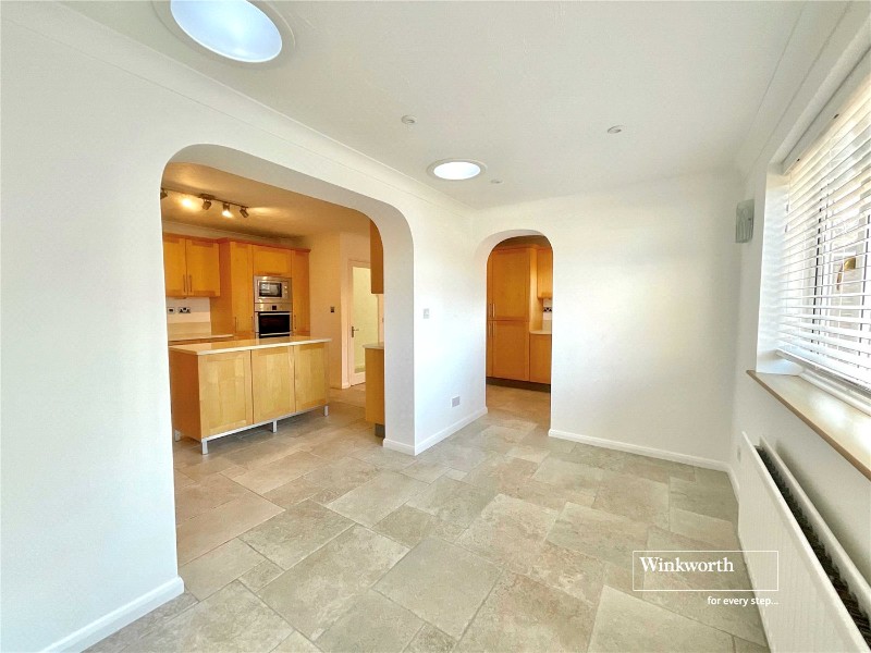 Vecta Close, Friars Cliff, Christchurch, Dorset, BH23