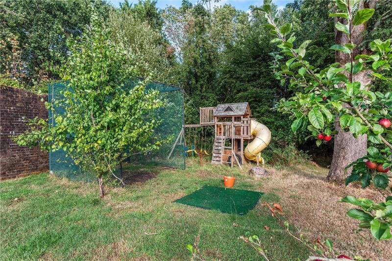 North Stroud Lane, Petersfield, Hampshire, GU32