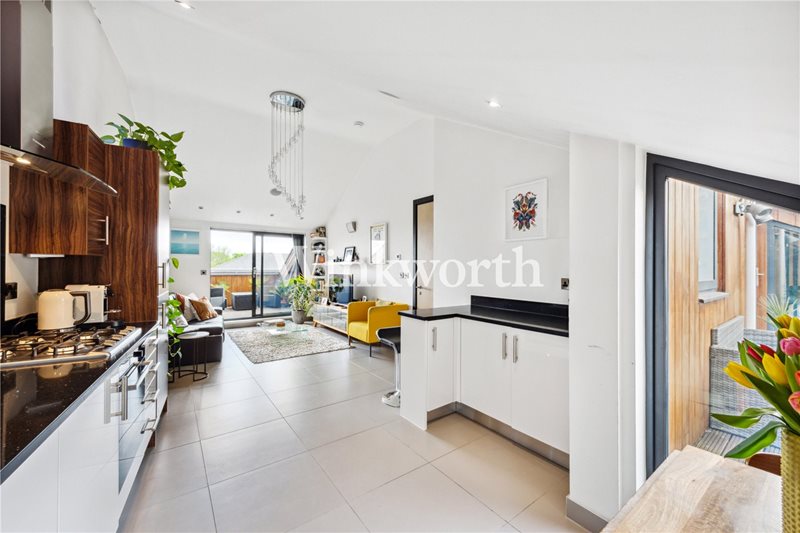 Bramley Road, London, N14