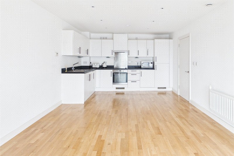 Streatham High Road, London, SW16