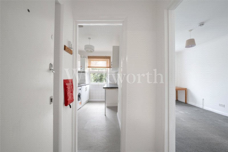 Sunningfields Road, London, NW4