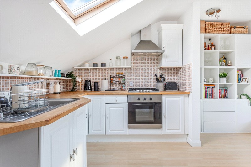 Dafforne Road, London, SW17