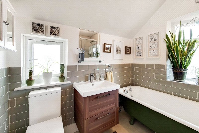 Godfrey Avenue, Twickenham, TW2