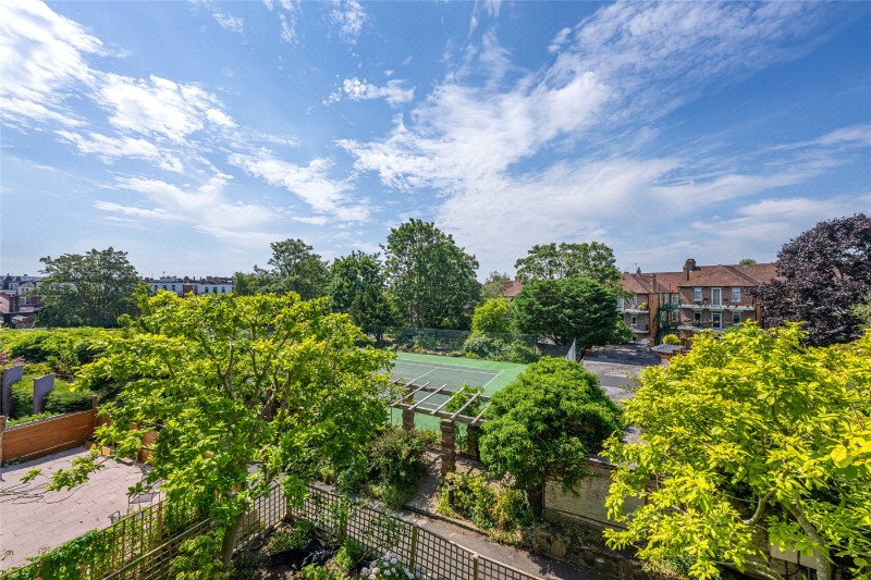 Cholmley Gardens, London, NW6