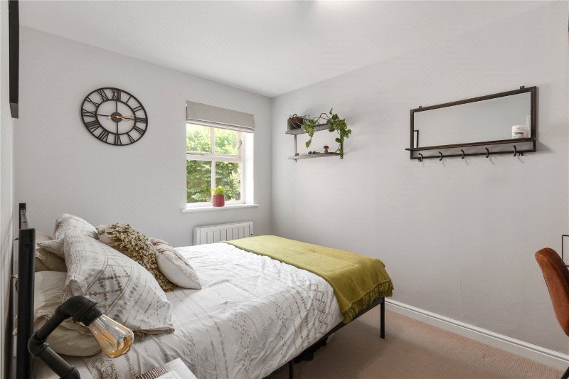 Lisle Close, London, SW17