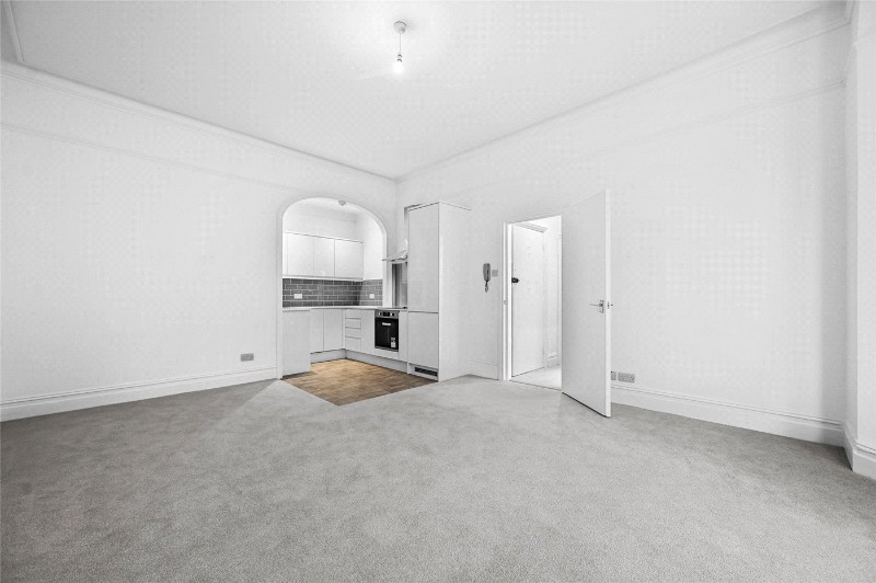 Sinclair Gardens, London, W14