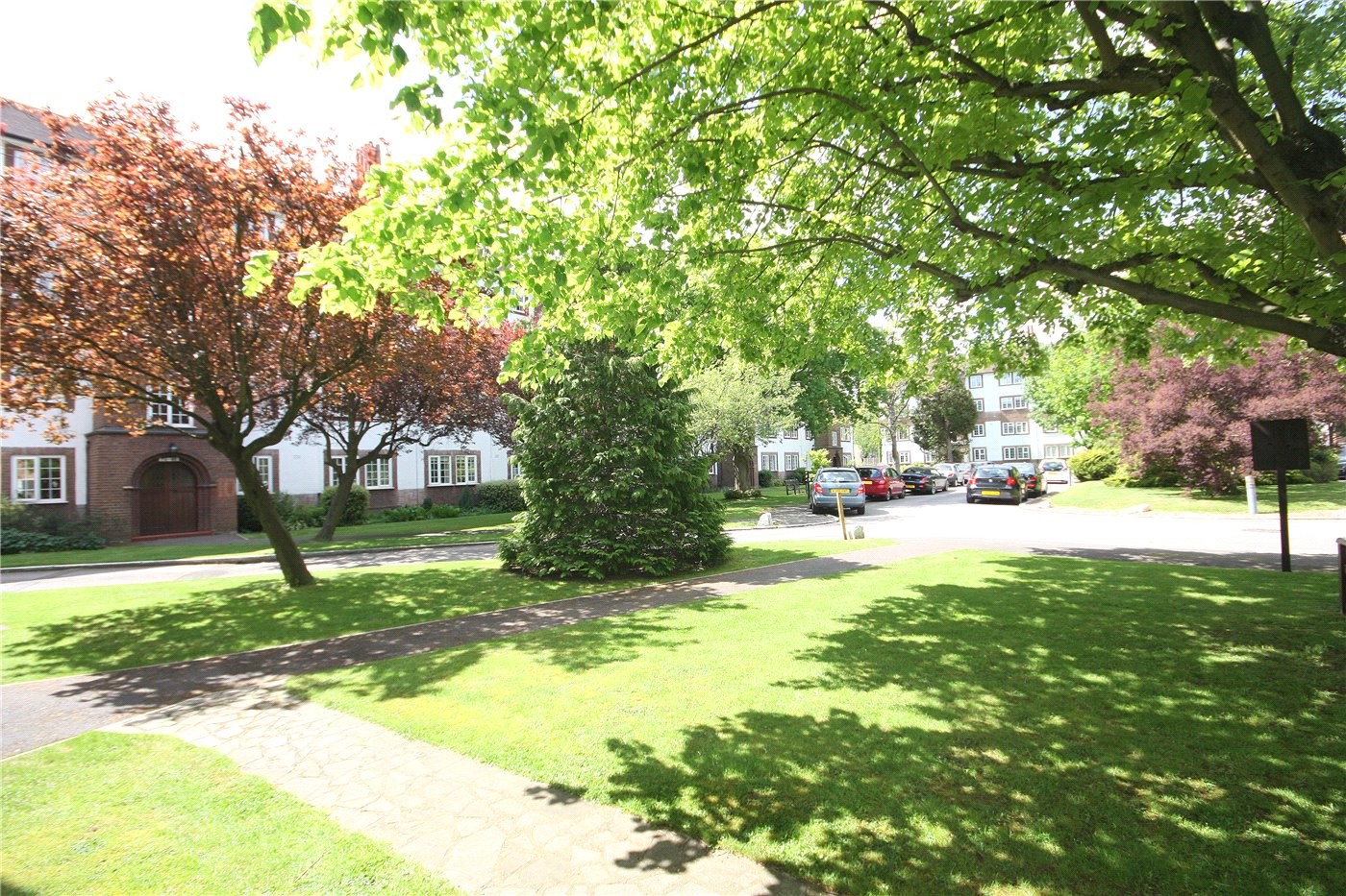 2 bedroom property for sale in Gloucester Court, Kew Road, Kew, TW9