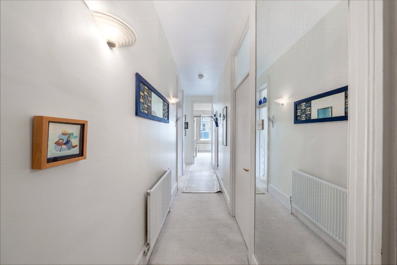 Maida Avenue, London, W2