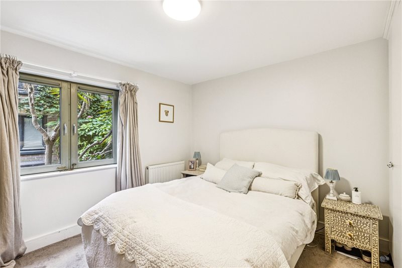Kensington Gardens Square, London, W2