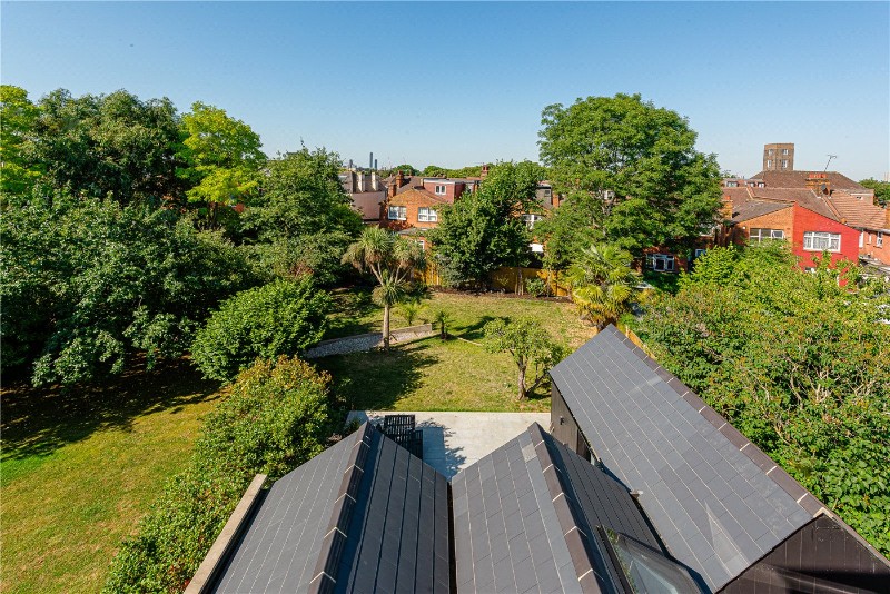 Kings Road, London, NW10