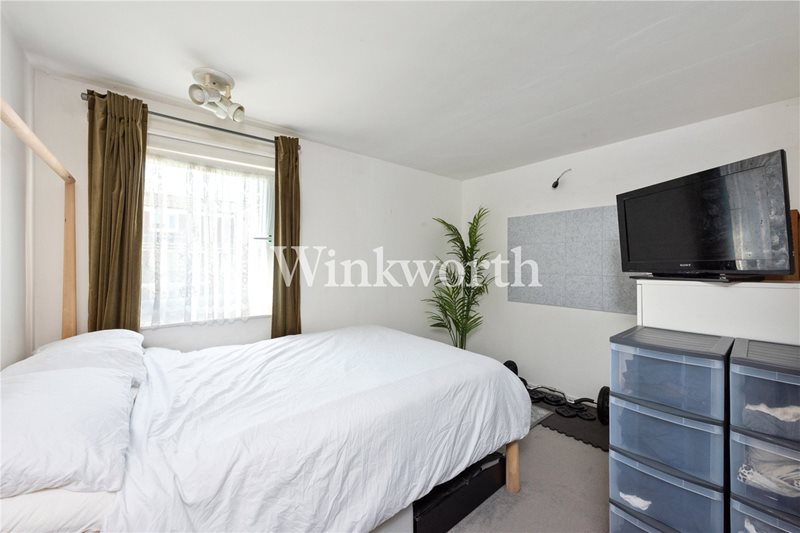 Victoria Crescent, London, N15