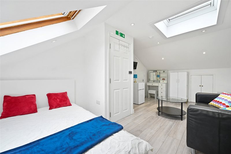 Frithville Gardens, Shepherds Bush, London, W12