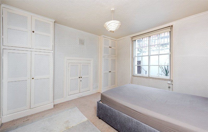 Tachbrook Street, London, SW1V