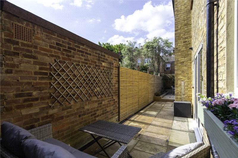 Chandos Avenue, London, W5