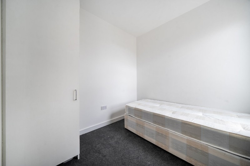 Whitehorse Lane, London, SE25