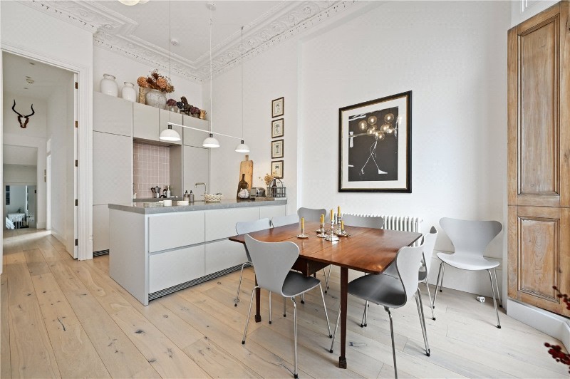 St. Stephens Gardens, London, W2