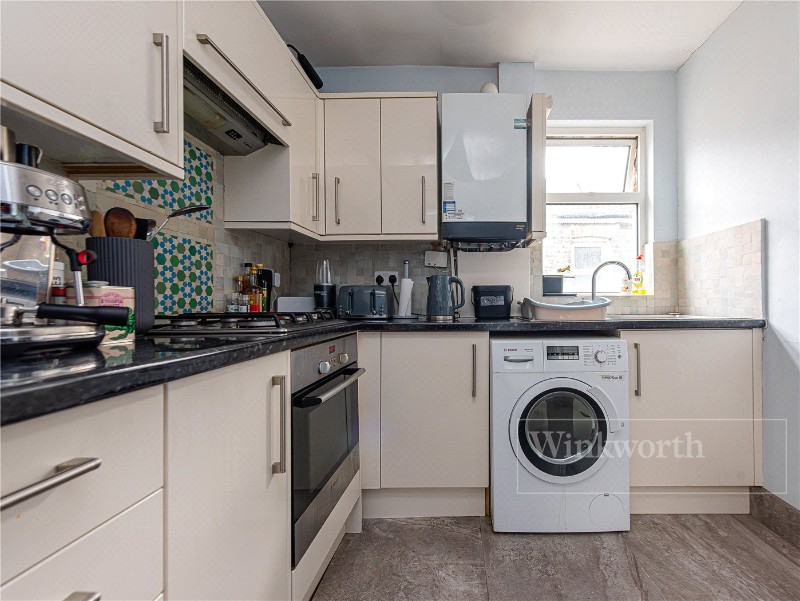 Bathurst Gardens, London, NW10