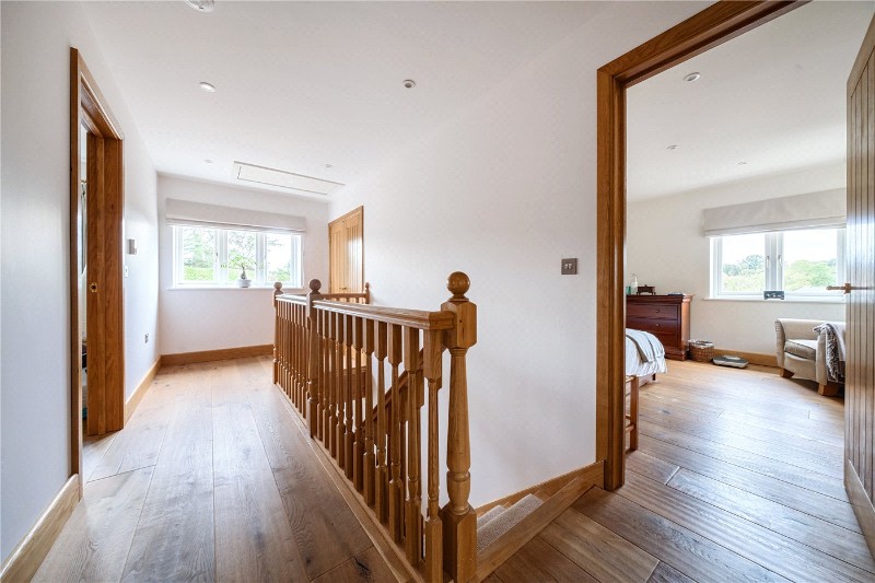 East Bridge Close, Tilford, Farnham, Surrey, GU10