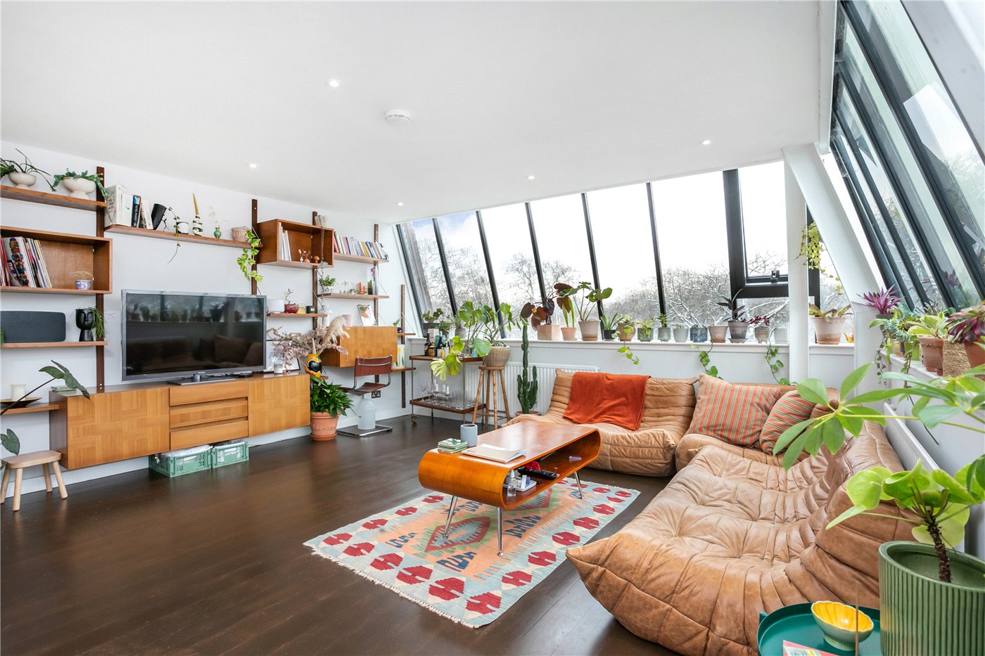 Highbury Hill, London, N5