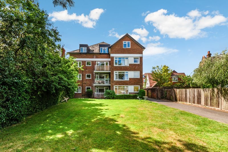 Bromley Road, Beckenham, BR3