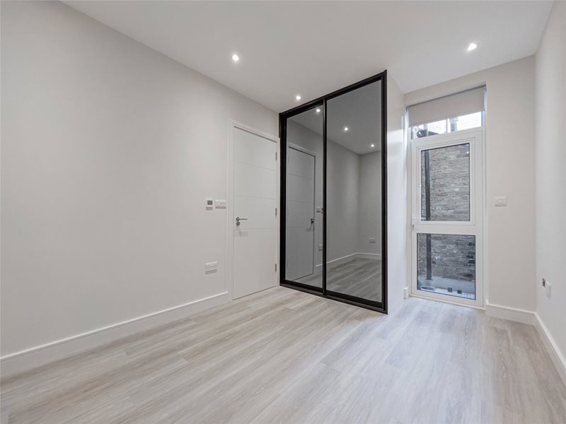 Purves Road, London, NW10