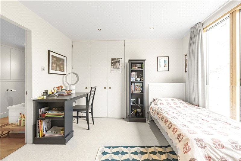 Lowther Road, Barnes, London, SW13