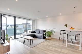 6 Hawthorne Crescent, Greenwich, London, SE10
