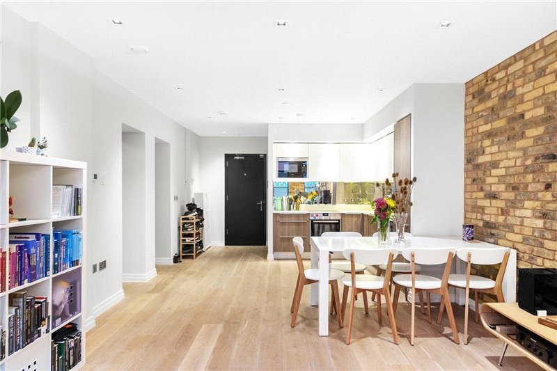 Lawn Lane, London, SW8