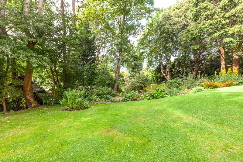 Southwood Heights, Southwood Lawn Road, London, N6