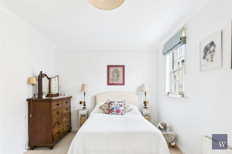 Henry Tate Mews, London, SW16