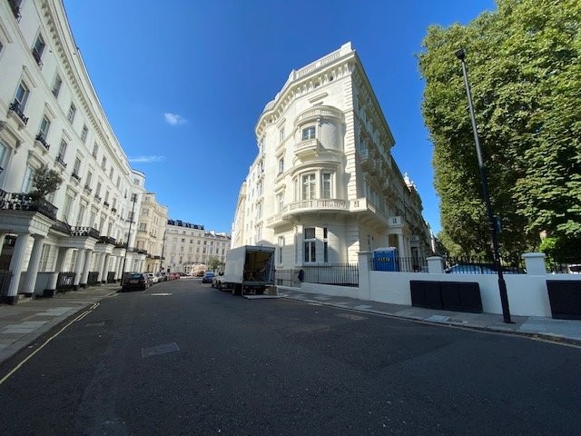 Westbourne Crescent, Bayswater, W2