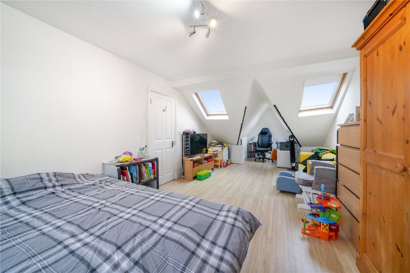 Ferme Park Road, London, N8
