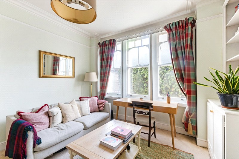 North Street, London, SW4