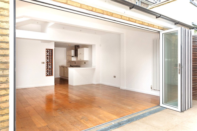 Haldon Road, Southfields, SW18