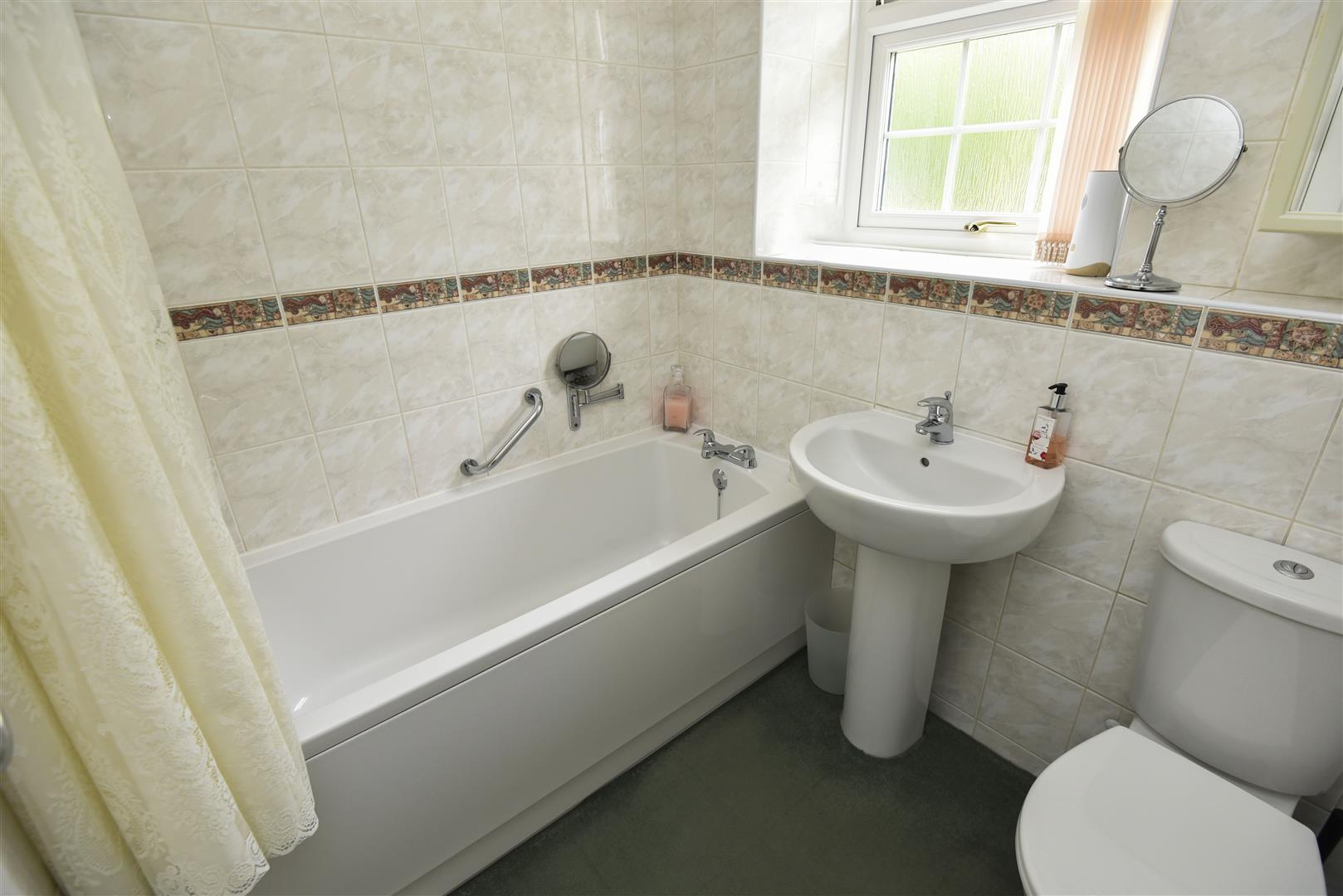 A BATHROOM DSC_1730.