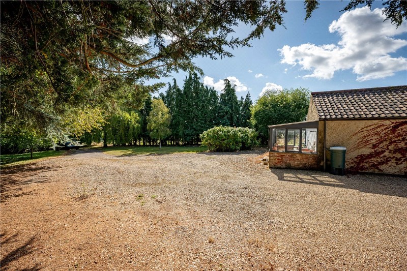 Bramerton Road, Surlingham, Norwich, Norfolk, NR14